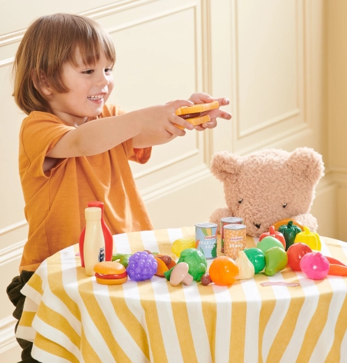 Dezvoltă imaginația și abilitățile sociale