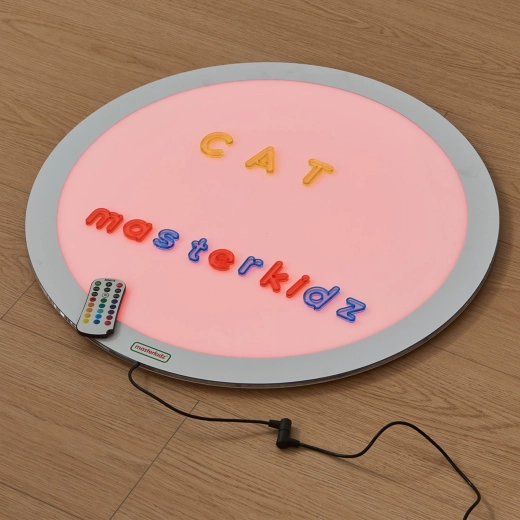 Excelent pentru joc senzorial și cu lumină