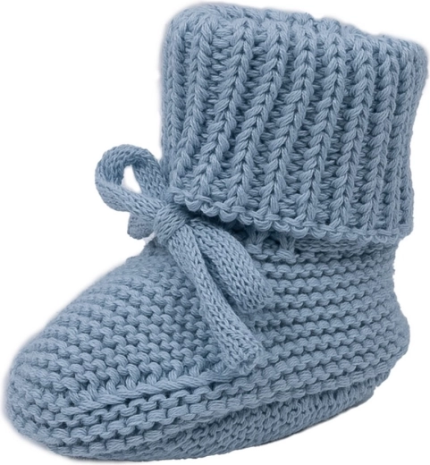 Stau bine datorită bumbacului elastic și șireturilor