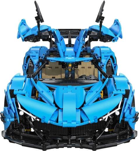 Interior detaliat și aspect sportiv