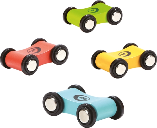 Patru mașinuțe rezistente în set