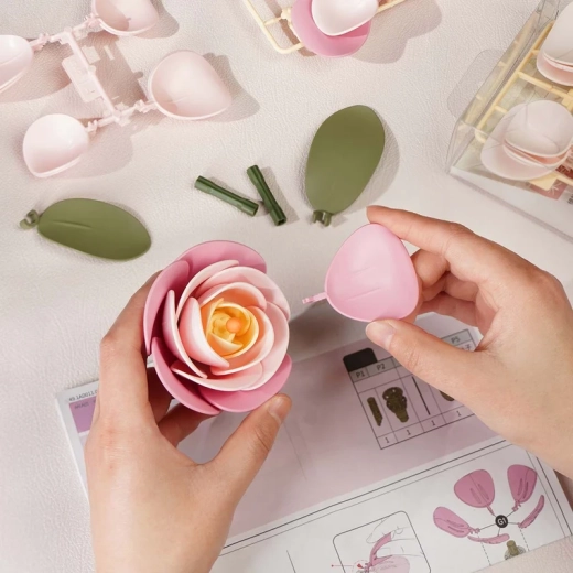 Asamblare fără lipici și unelte