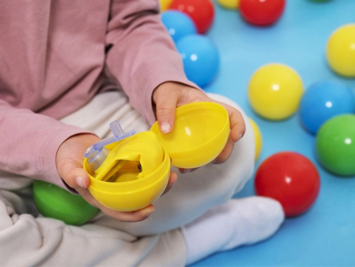 50 de bile și 4 surprize pentru explorare senzorială