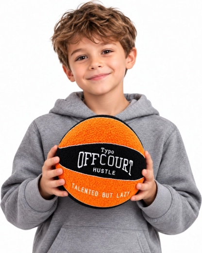 Aspect sportiv de minge de baschet