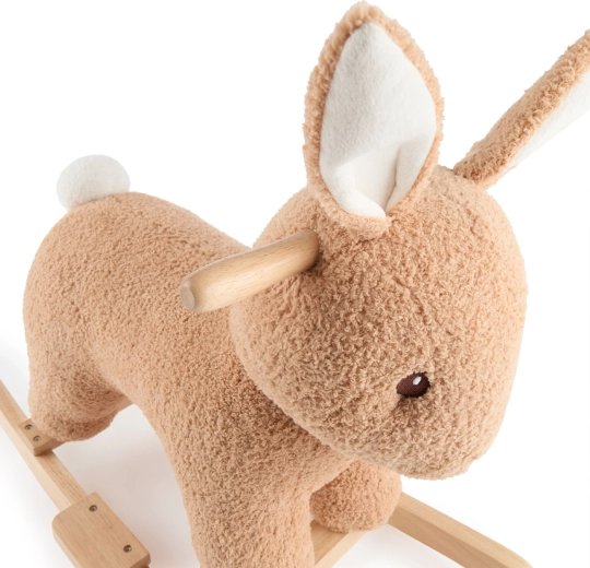 Prindere sigură datorită mânerelor și suporturilor pentru picioare