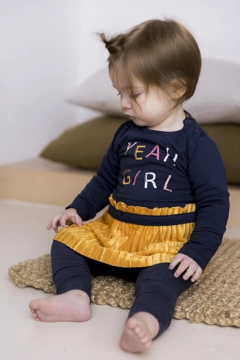 Top elastic confortabil