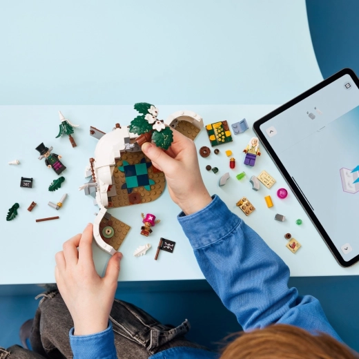 Construcție cu aplicația LEGO Builder