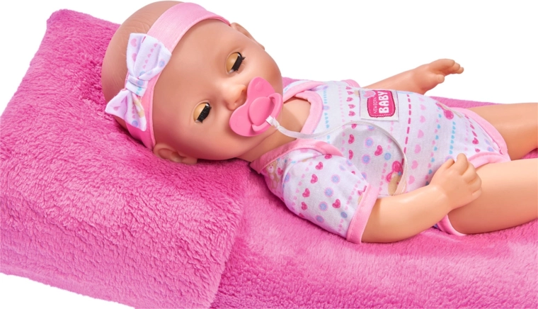 Pleoape mobile și finisaje detaliate