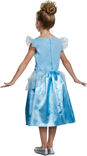 Costum ușor pentru joaca celor mici
