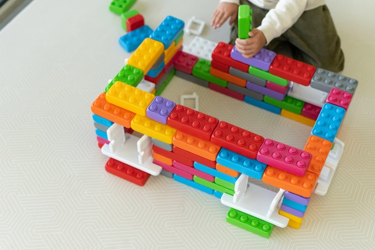 Îmbinare stabilă, variații nesfârșite