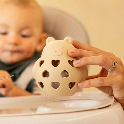 Zornăitoare și jucărie de dentiție într-una