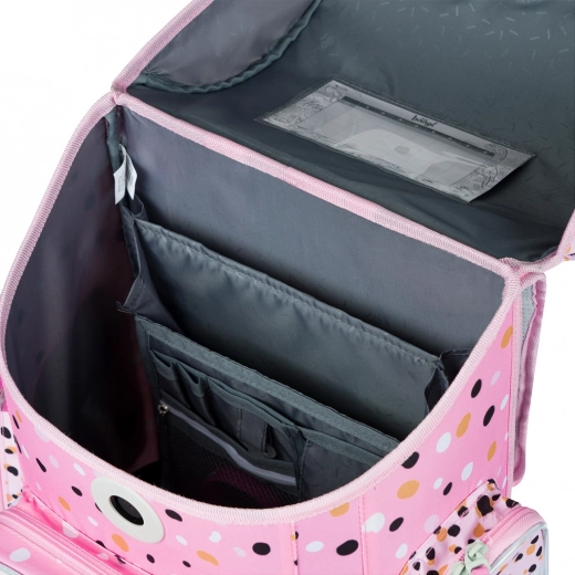 Spațiu de depozitare inteligent și buzunar izolat