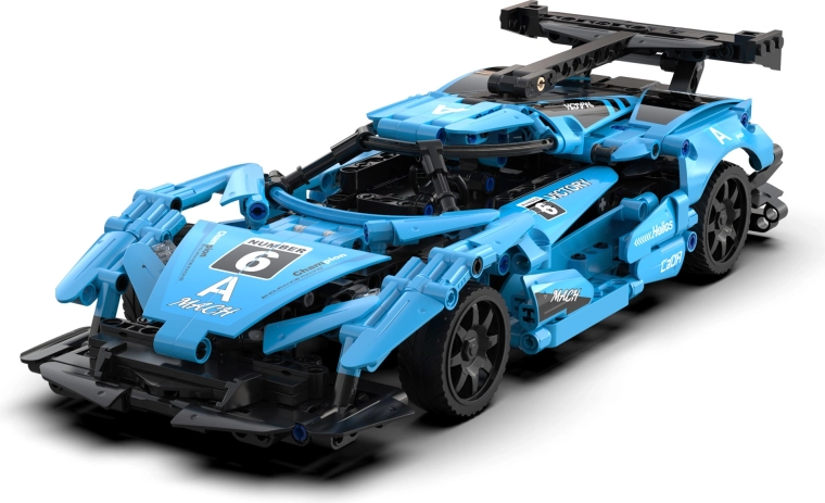 Detalii realiste și lumini LED