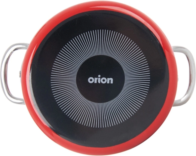 Utilizare versatilă pe toate tipurile de plite și în cuptor