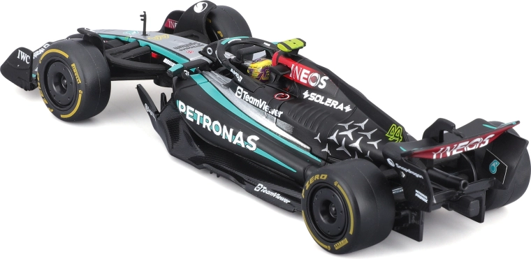execuție autentică mercedes-amg f1 w15
