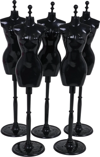 5 manechine și păpușă pentru probarea modelelor