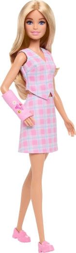 Ținută stilată în carouri