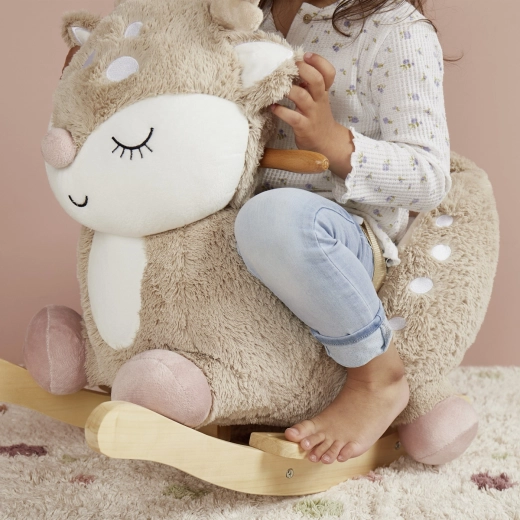 Structură stabilă din lemn