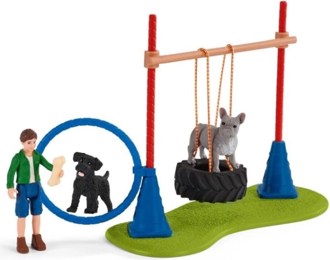 Figurine și accesorii detaliate