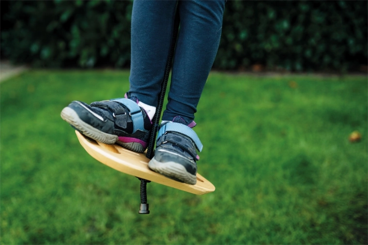 Legănare stabilă și sigură în picioare sau așezat