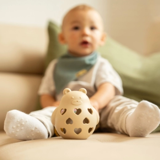 Prindere ușoară pentru mânuțe mici