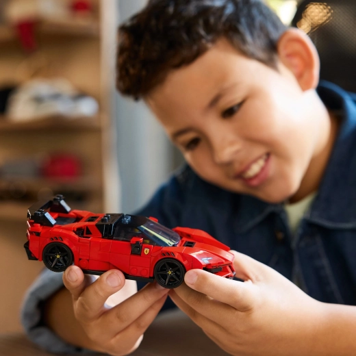 Construcție, joacă și expunere