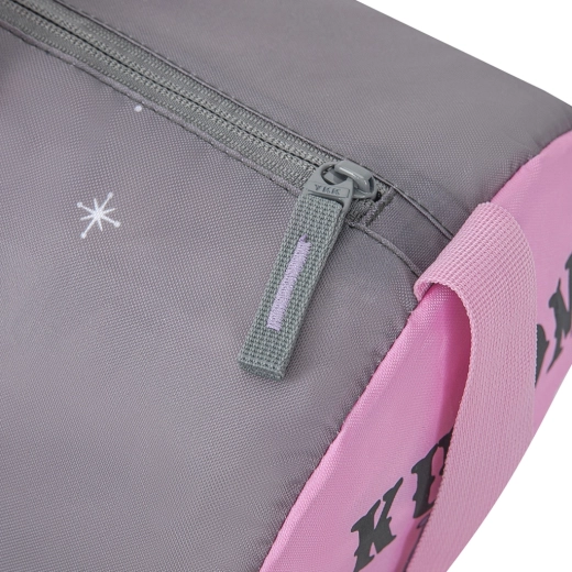 Material impermeabil reciclat cu certificare GRS