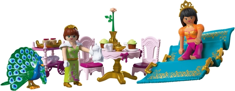 Grădină de basm cu păun