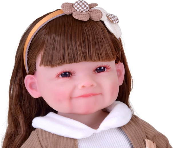 Aspect realist și zâmbet drăgălaș