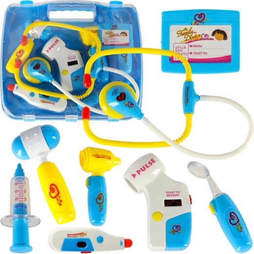 Set medical pentru copii cu lumină albastră într-o valiză