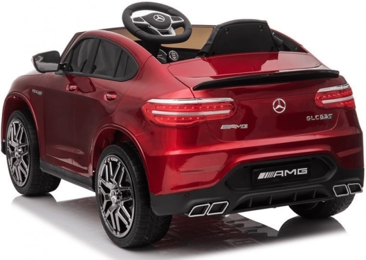 Confort și distracție: suspensie, roți EVA și multimedia