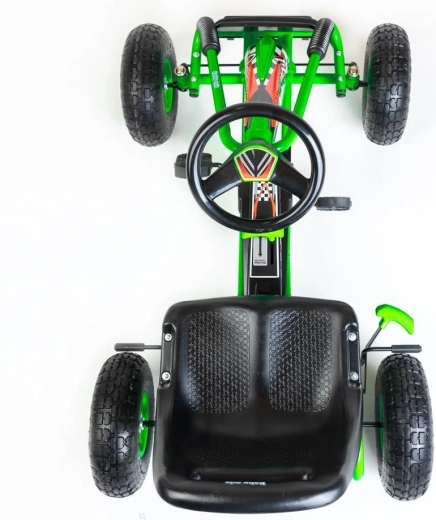 Control total: înainte/înapoi, roată liberă și frână de mână