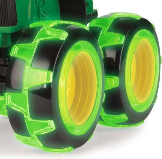 Design robust inspirat de JOHN DEERE