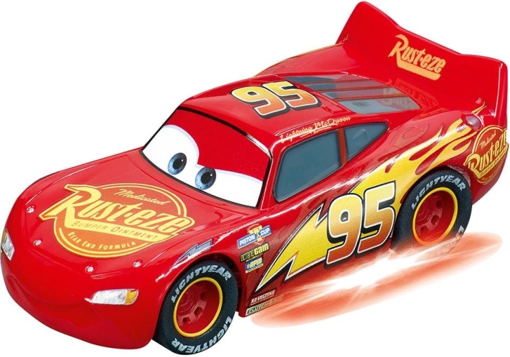 Doi eroi din CARS: McQueen și Jackson Storm
