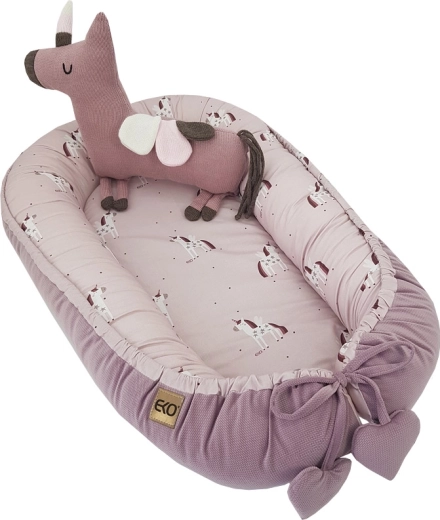 Materiale delicate și motiv drăgălaș Unicorn