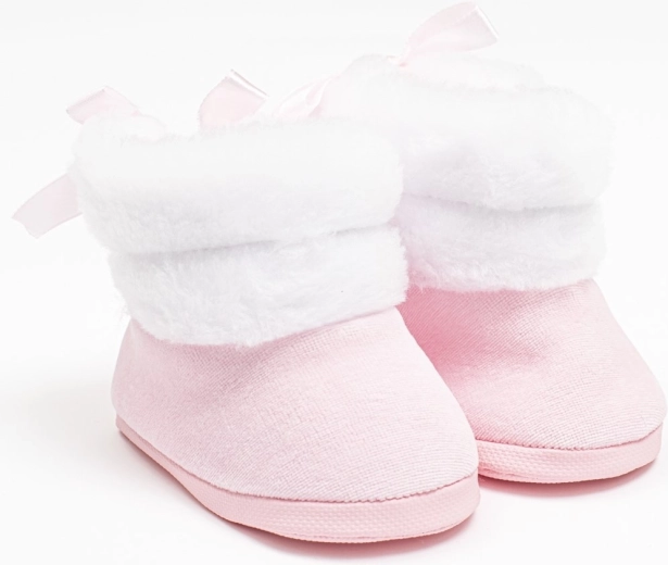 Moi, ușori și blânzi cu bebelușul