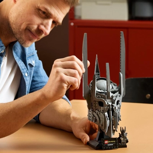 Construcție inteligentă în aplicația LEGO Builder