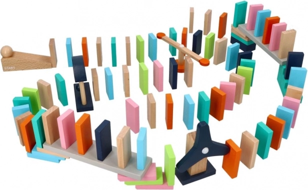 Domino colorat din lemn – joc de îndemânare și construcție logică pentru copii