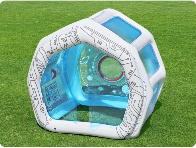 Fantezie spațială și vizibilitate datorită ferestrelor transparente