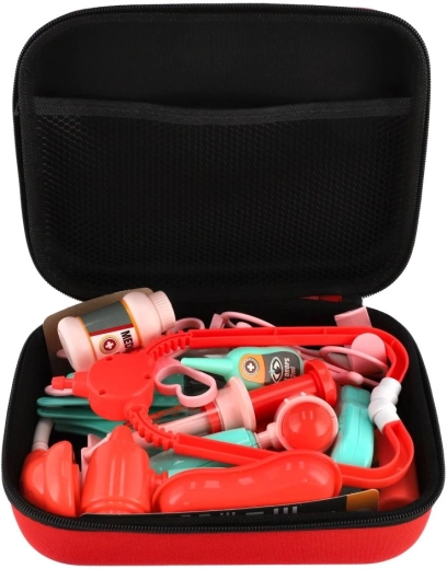 Accesorii bogate pentru joc realist