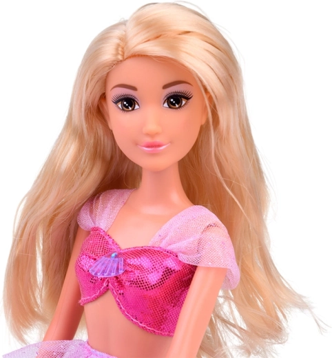 Păr de pieptănat și detalii realiste