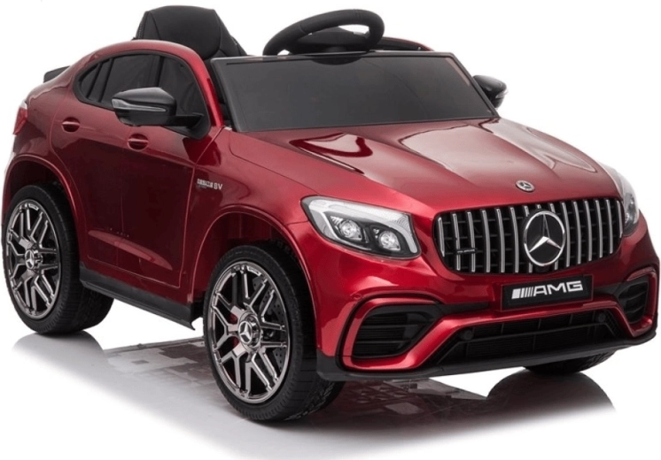 Design realist MERCEDES-AMG pentru o experiență de condus autentică