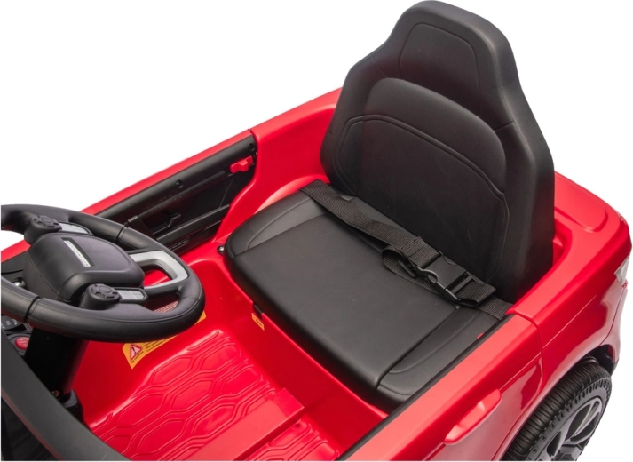 Scaun sigur cu centură și cockpit intuitiv