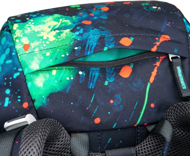 Organizare internă inteligentă și buzunar termo