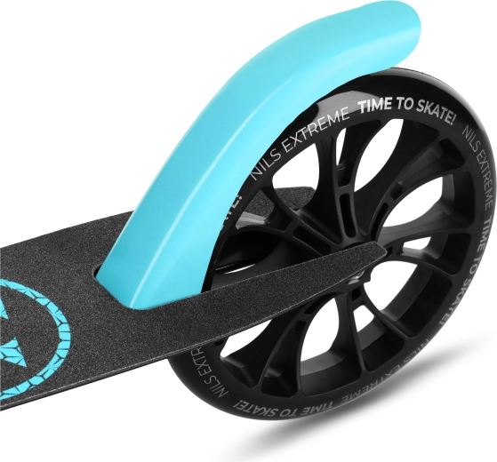 Deck antiderapant și frână spate eficientă