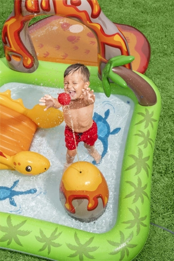 Pulverizator de apă pentru distracție răcoritoare