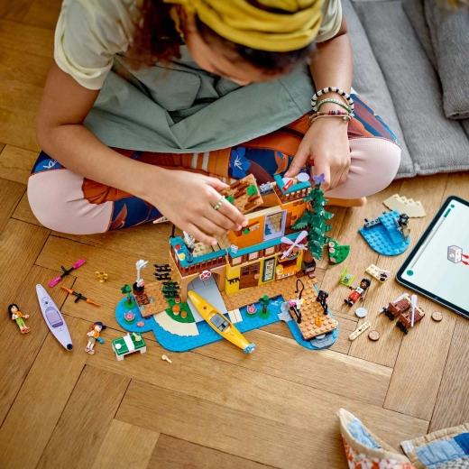 Construcție și joacă alături de LEGO Friends