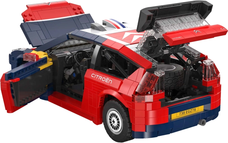 Panouri deschise și interior bine gândit