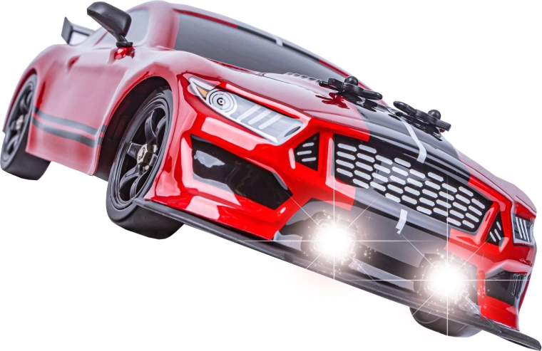 Lumini LED și caroserie sport în stil Mustang