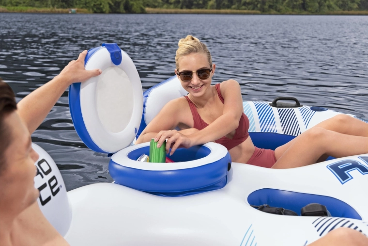 Răcitor și suporturi pentru băuturi mereu la îndemână